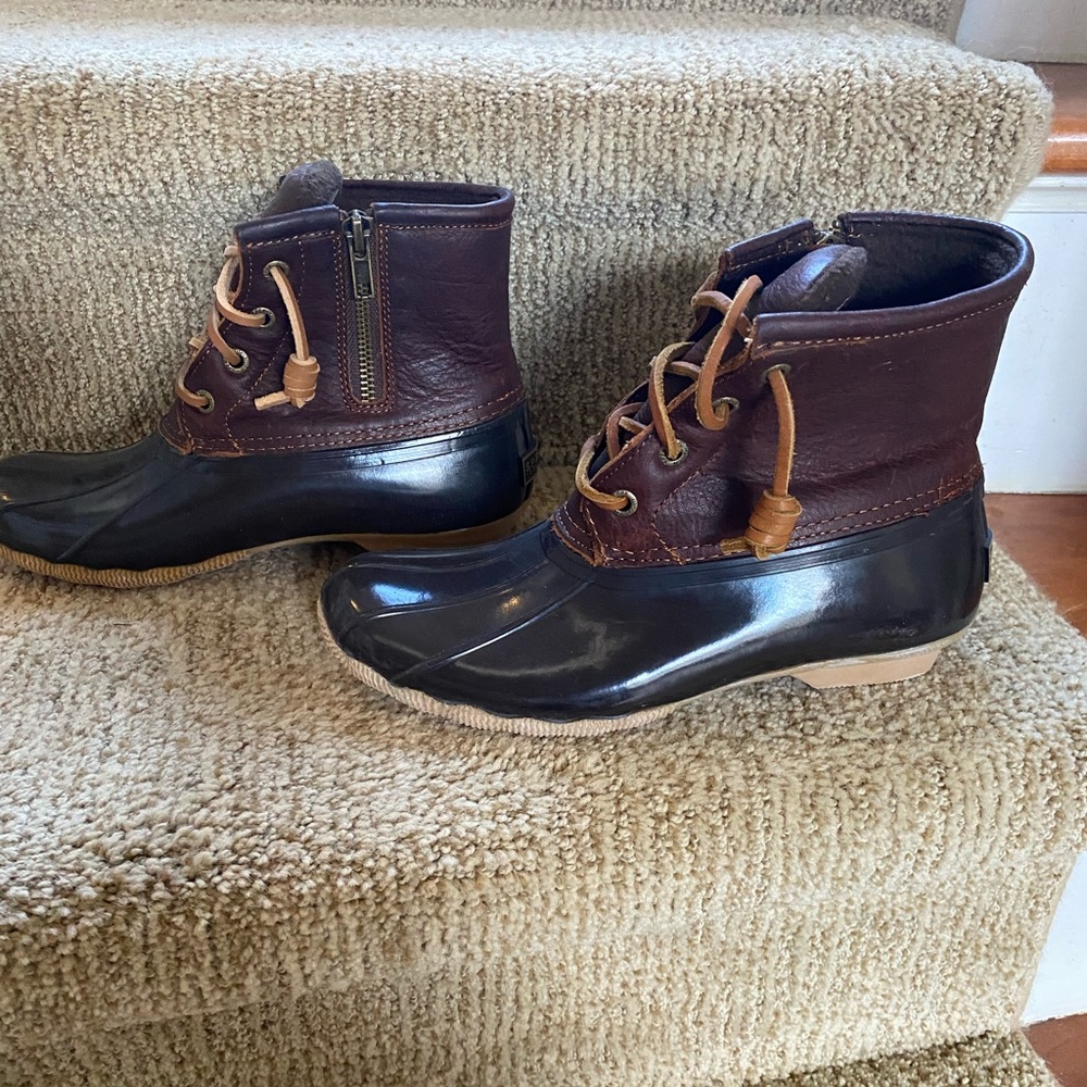 Sperry - Picture 4 of 4